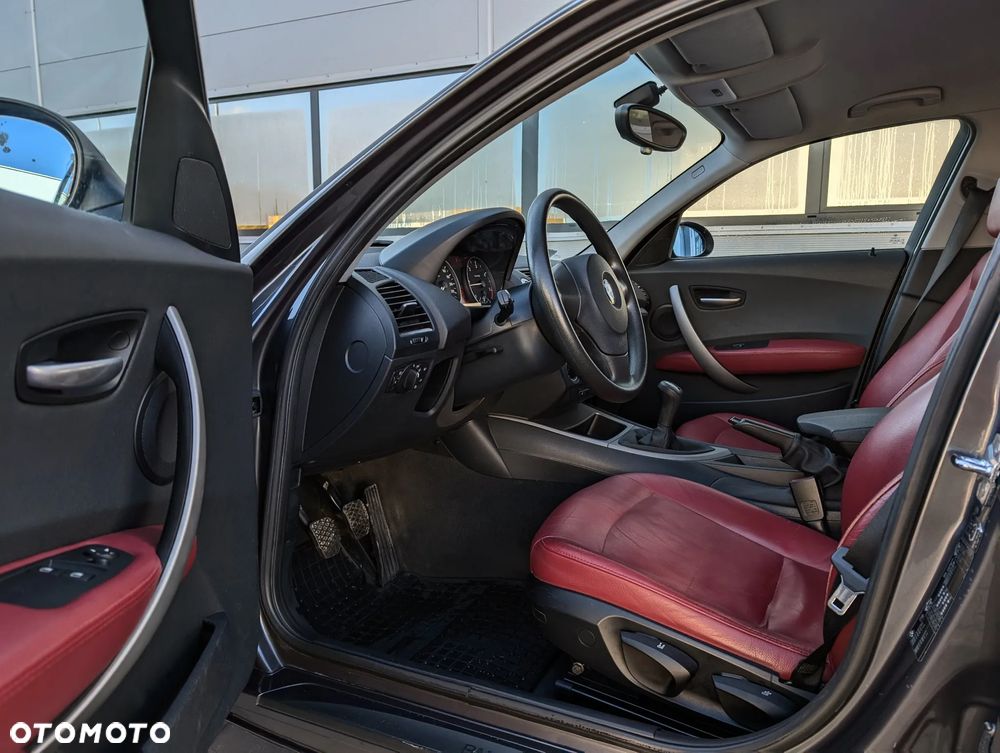 BMW Seria 1 118d - 12
