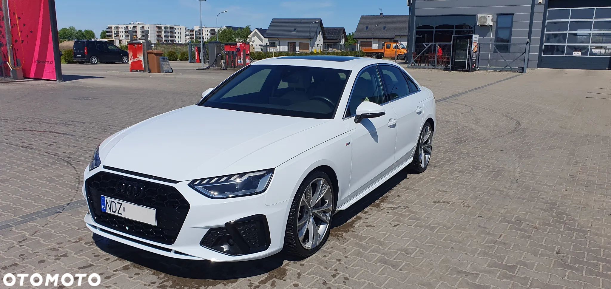 Audi A4 45 TFSI quattro S tronic S line - 1