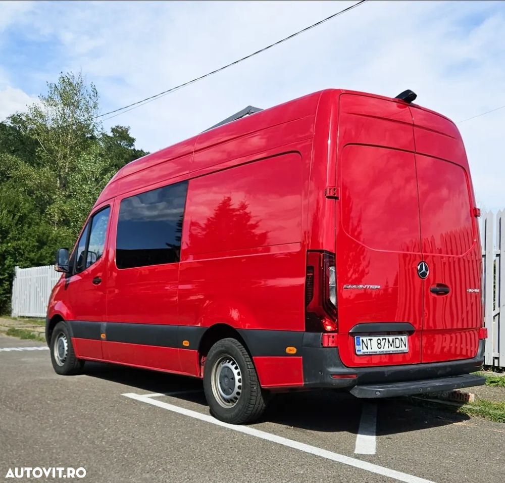 Mercedes-Benz Sprinter - 9