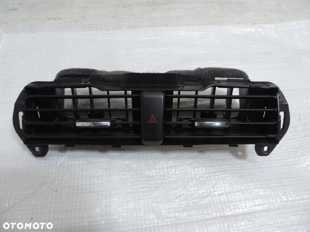 KRATKA NAWIEWU ŚRODKOWA FORD MONDEO V MK5 DS73-19K617-AYW - 1