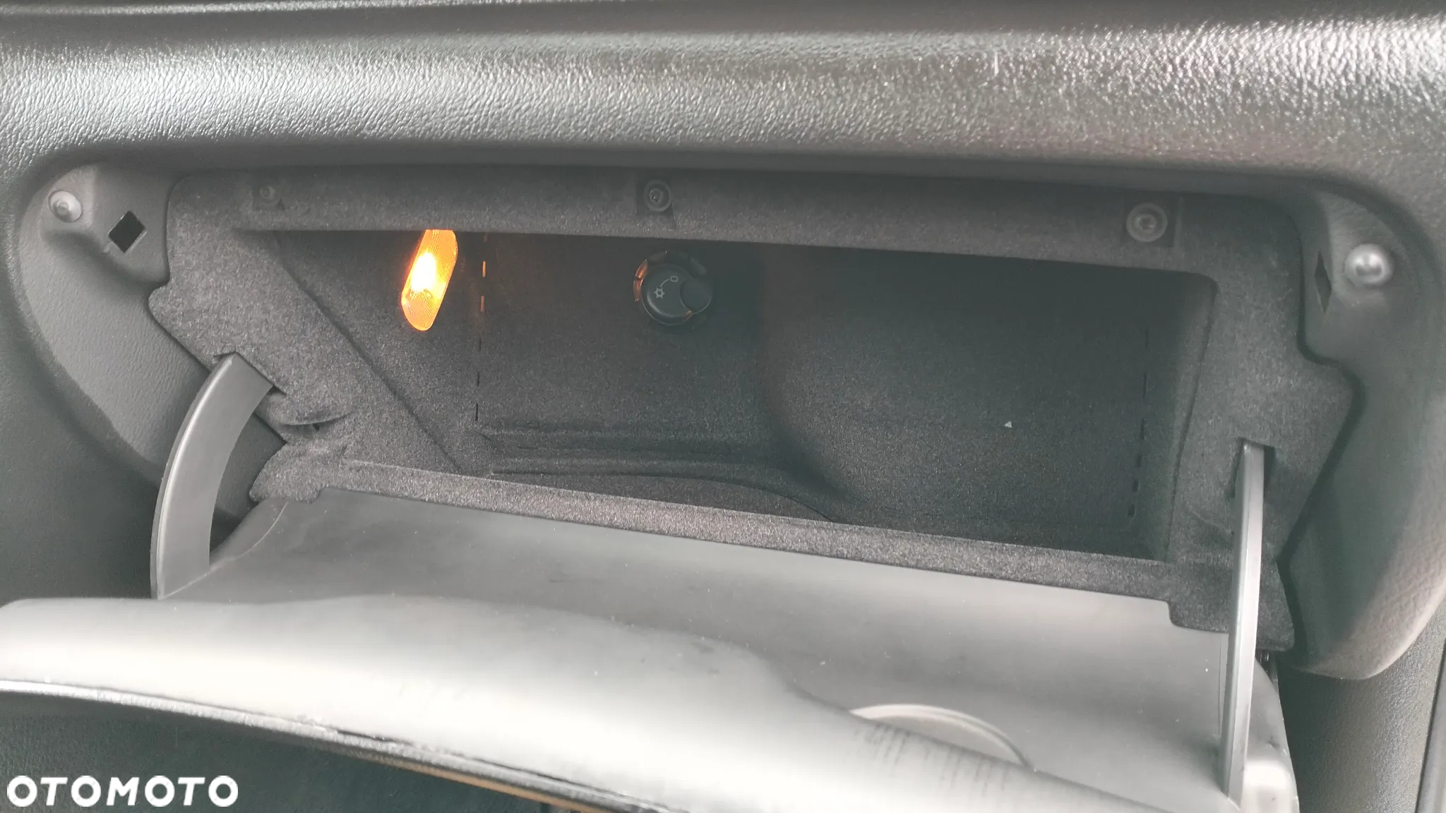 Volkswagen Passat - 21