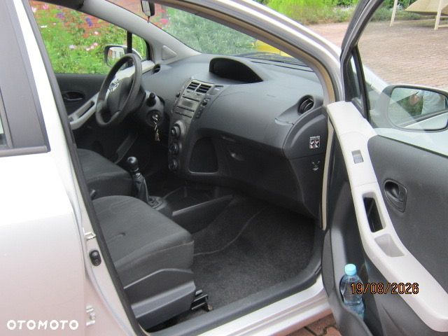 Toyota Yaris 1.4 D-4D Luna A/C - 7