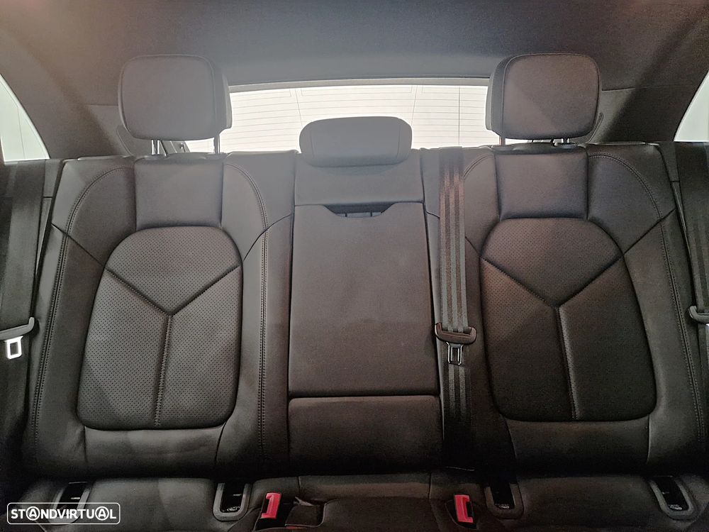 Porsche Macan Standard - 34