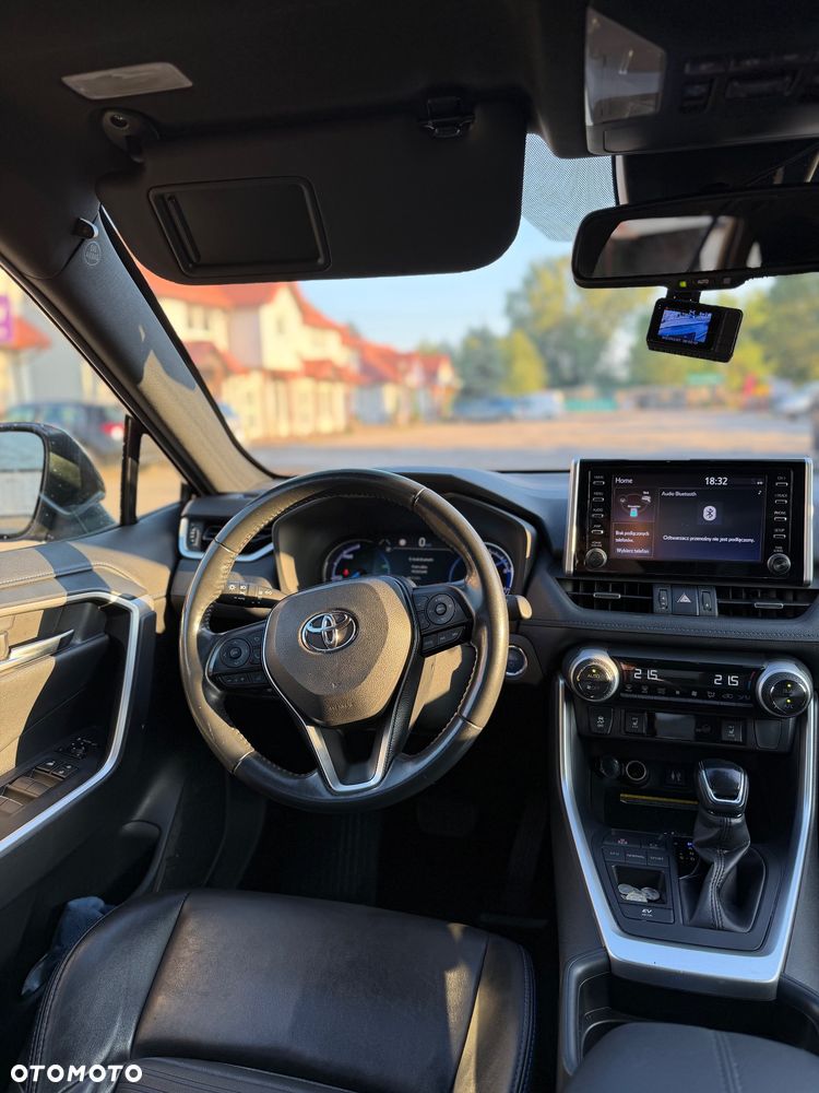 Toyota RAV4 Hybrid Selection 4x2 - 6