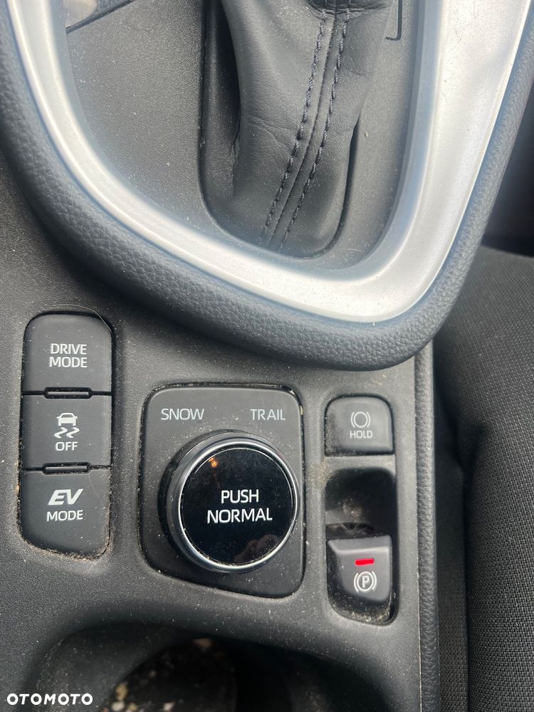 Toyota Yaris Cross Hybrid 1.5 Comfort 4x4 - 14