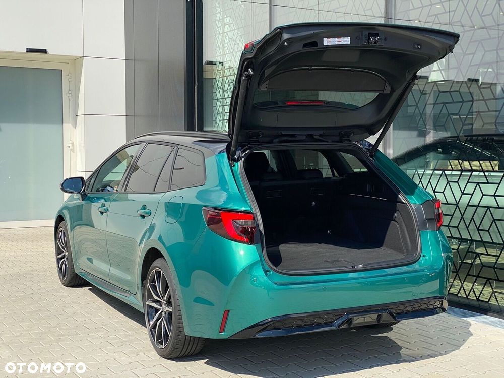 Toyota Corolla 2.0 Hybrid GR Sport - 38