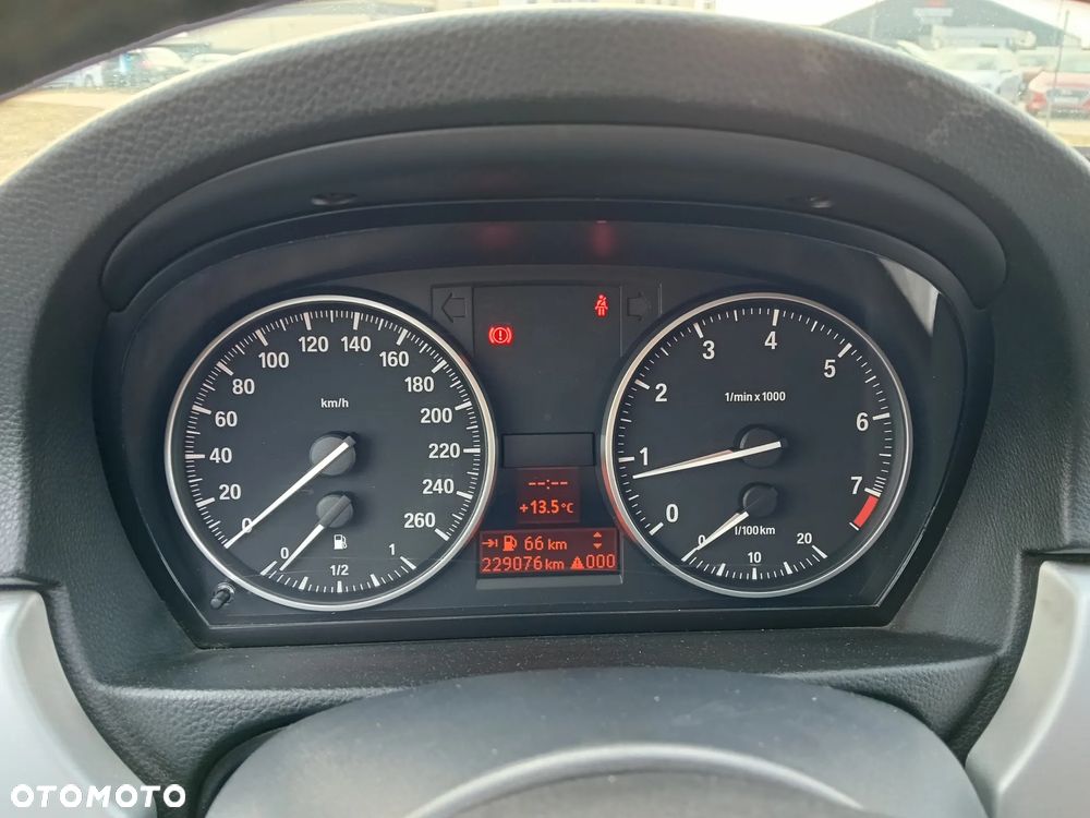 BMW Seria 3 320i - 20