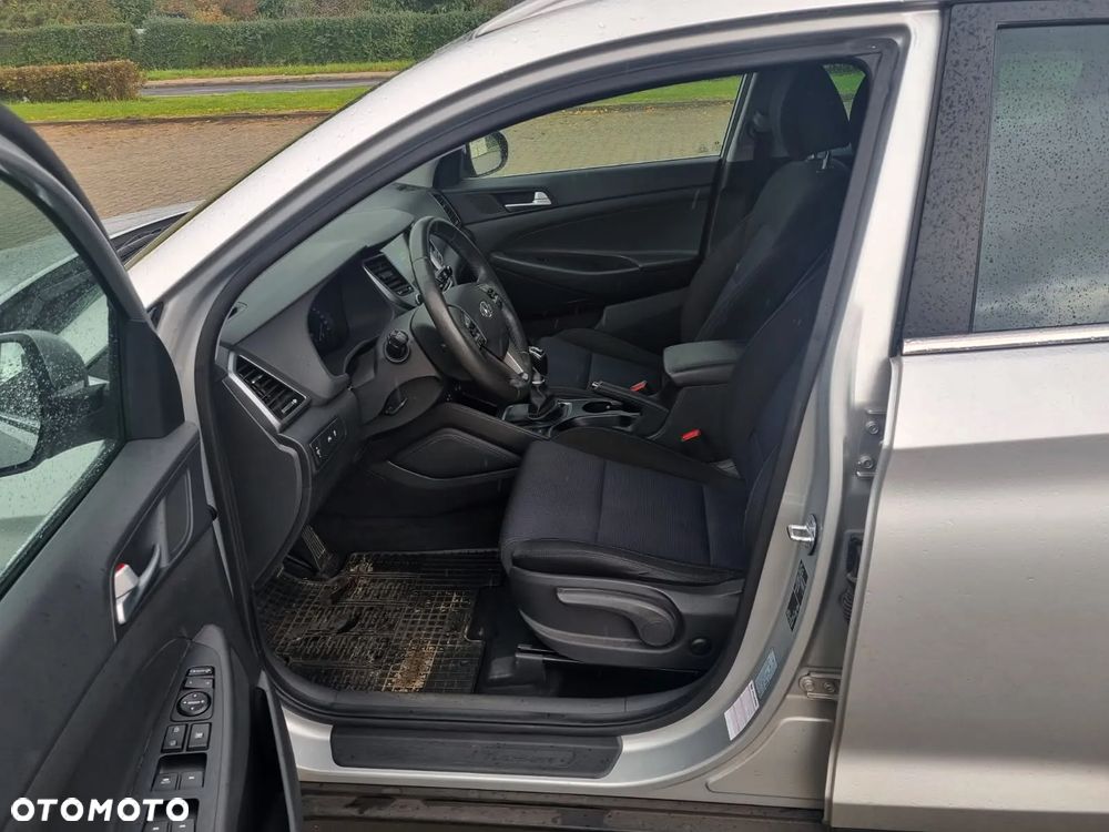 Hyundai Tucson 1.6 GDI BlueDrive Style 2WD - 5