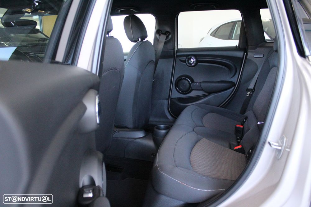 MINI 5 Portas Cooper - 16