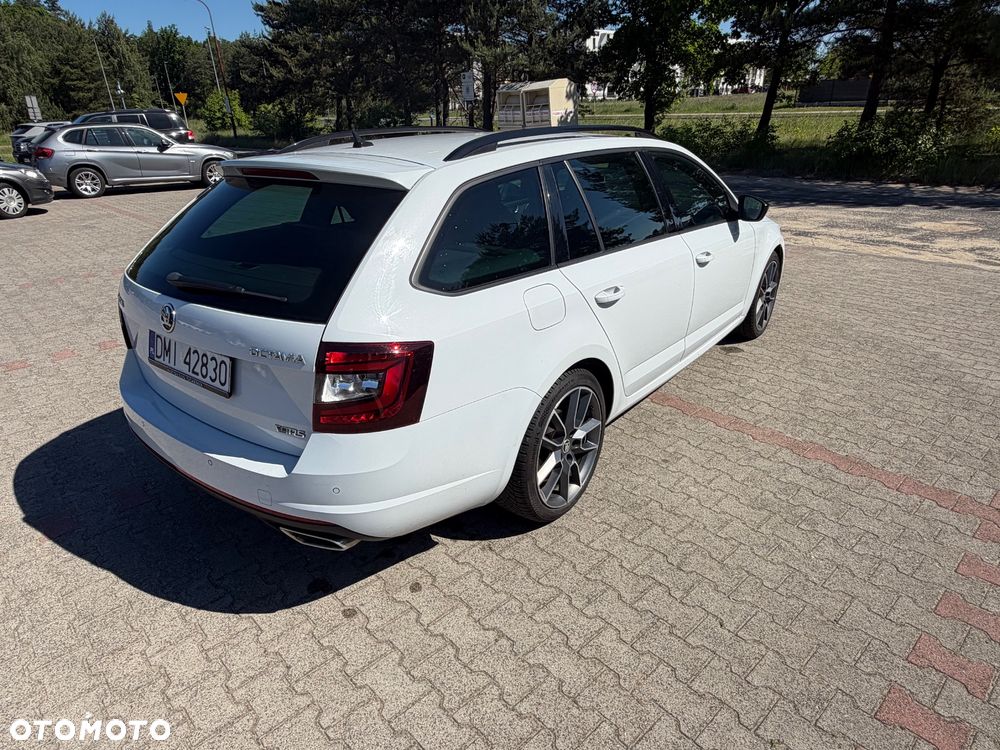 Skoda Octavia 2.0 TDI RS DSG - 11