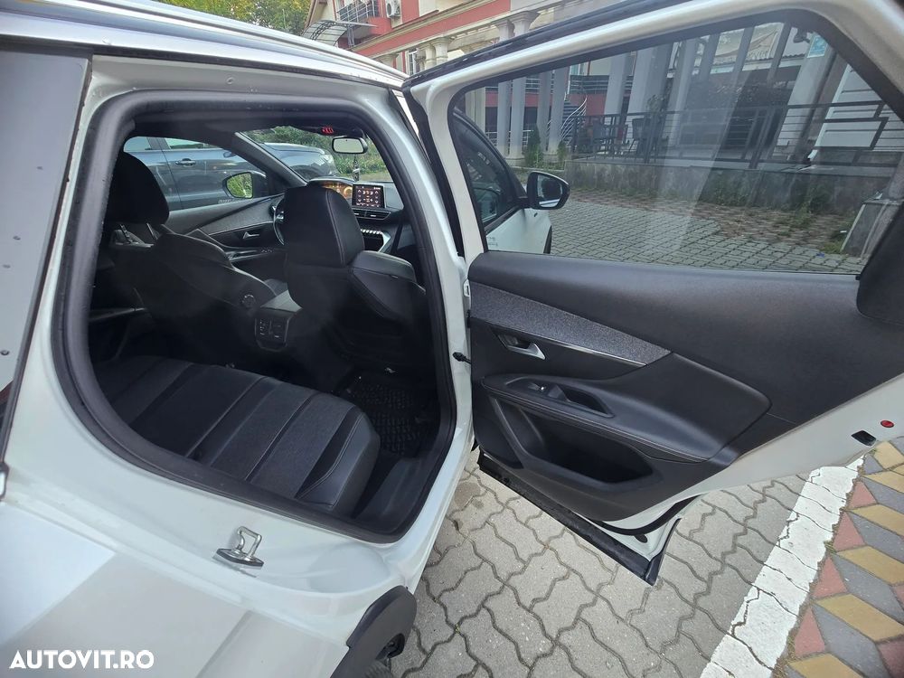 Peugeot 3008 1.2 PureTech Turbo S&S EAT6 GT-Line - 8