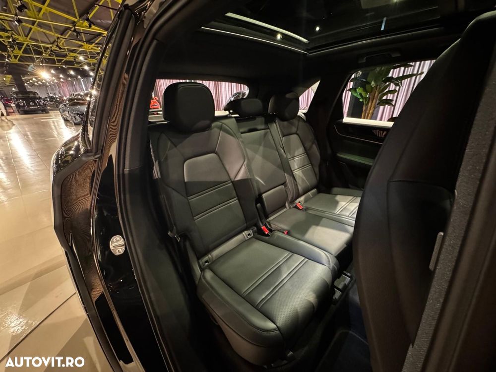 Porsche Cayenne - 20