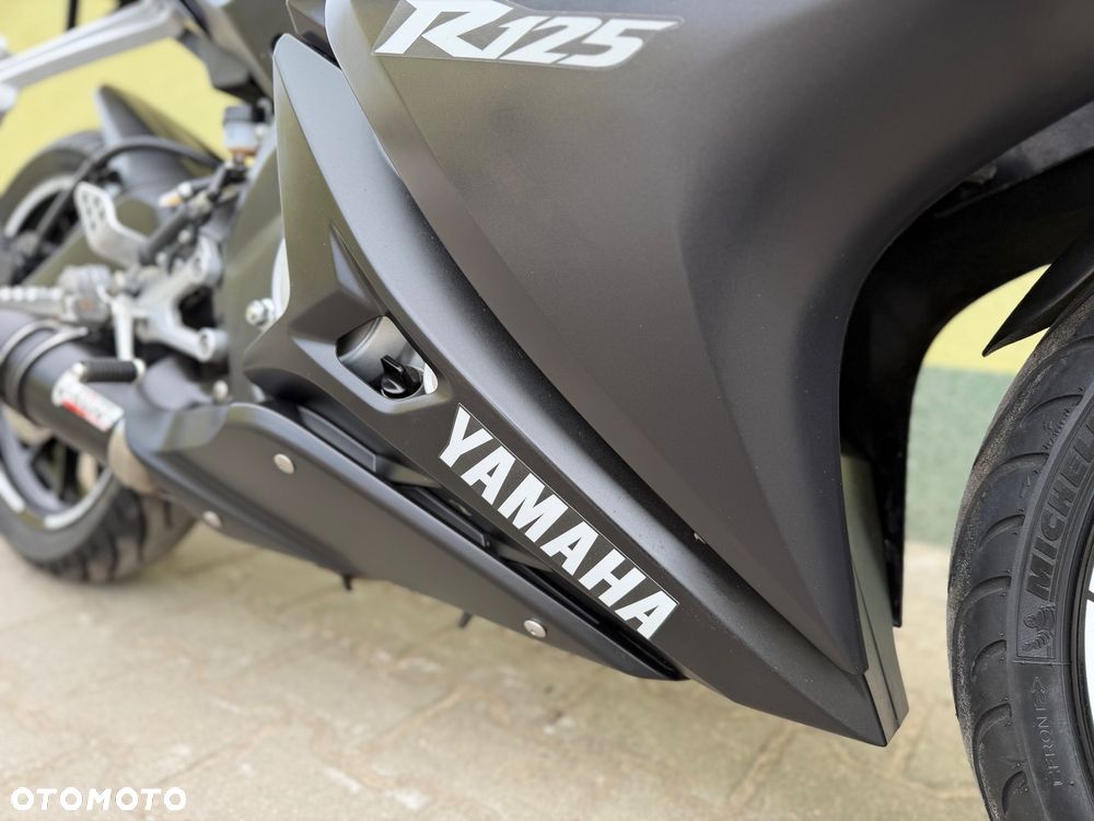 Yamaha YZF - 5