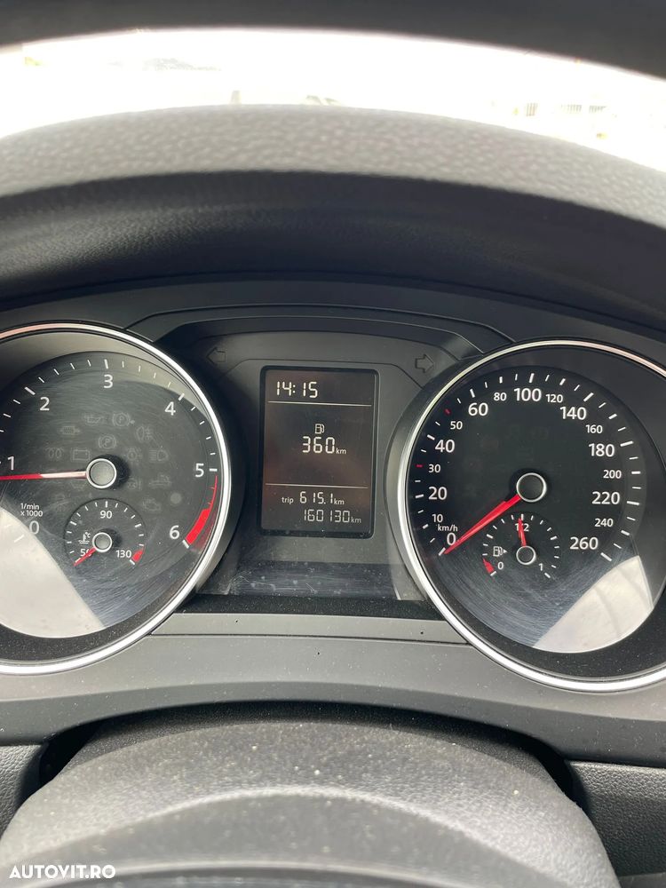 Volkswagen Jetta 2.0 TDI Comfortline - 7