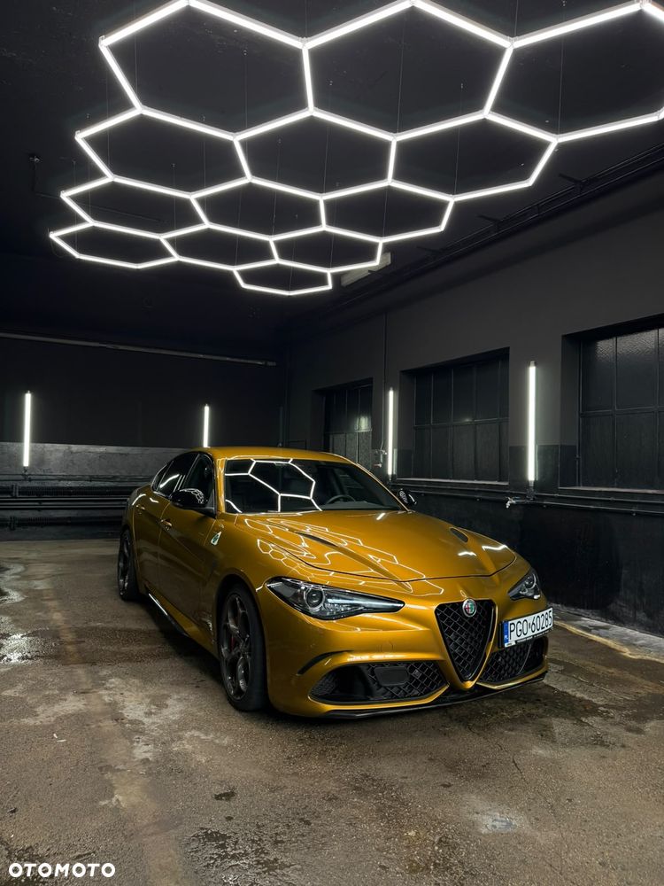 Alfa Romeo Giulia 2.9 Bi Turbo V6 Quadrifoglio - 1