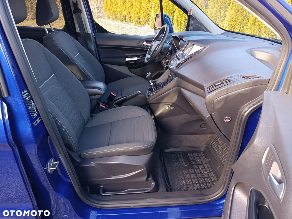Ford Tourneo Connect 1.5 TDCi Titanium - 24