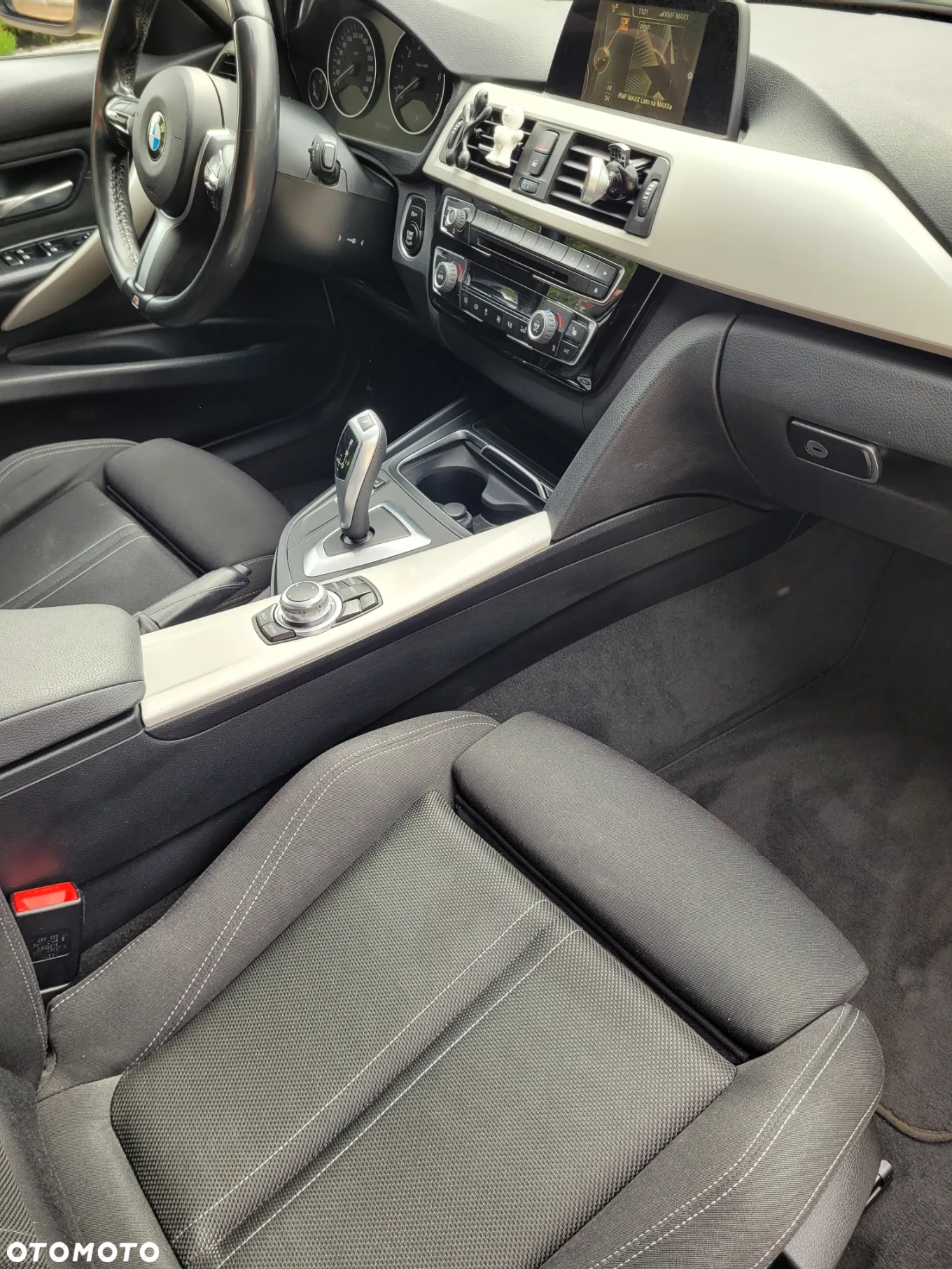 BMW Seria 3 318i - 21