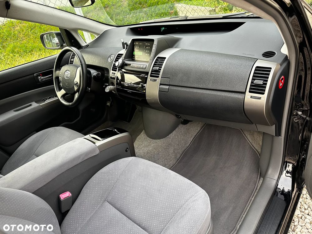 Toyota Prius 1.5 VVT-i Prestige - 7