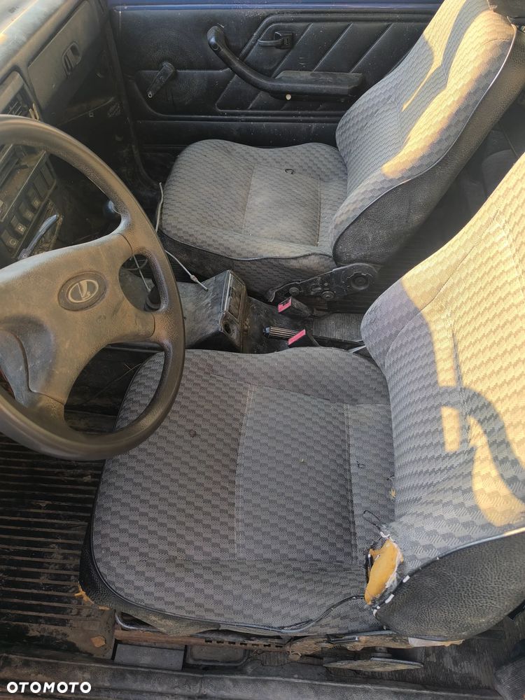 Lada Niva - 7