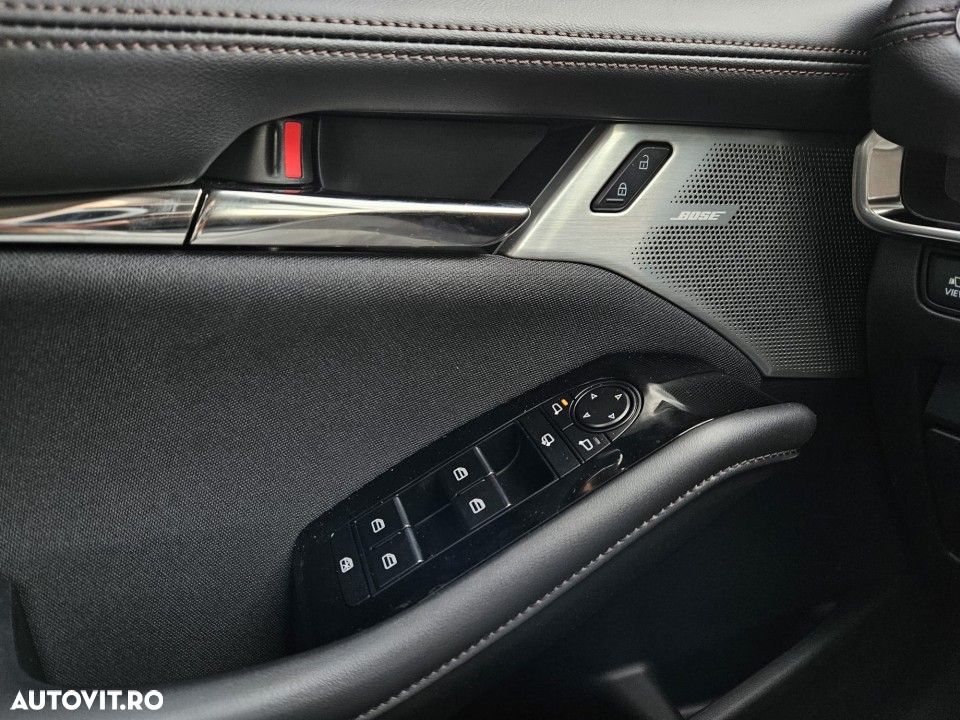 Mazda 3 e-Skyactiv X186 AT MHEV Center-Line - 10