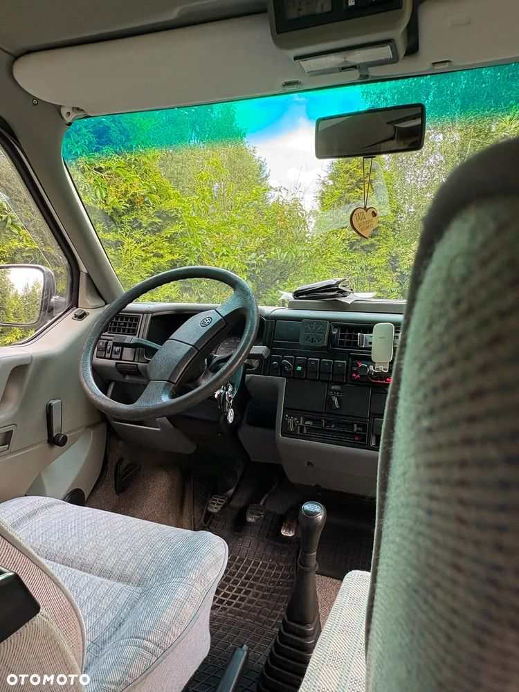 Volkswagen California - 18