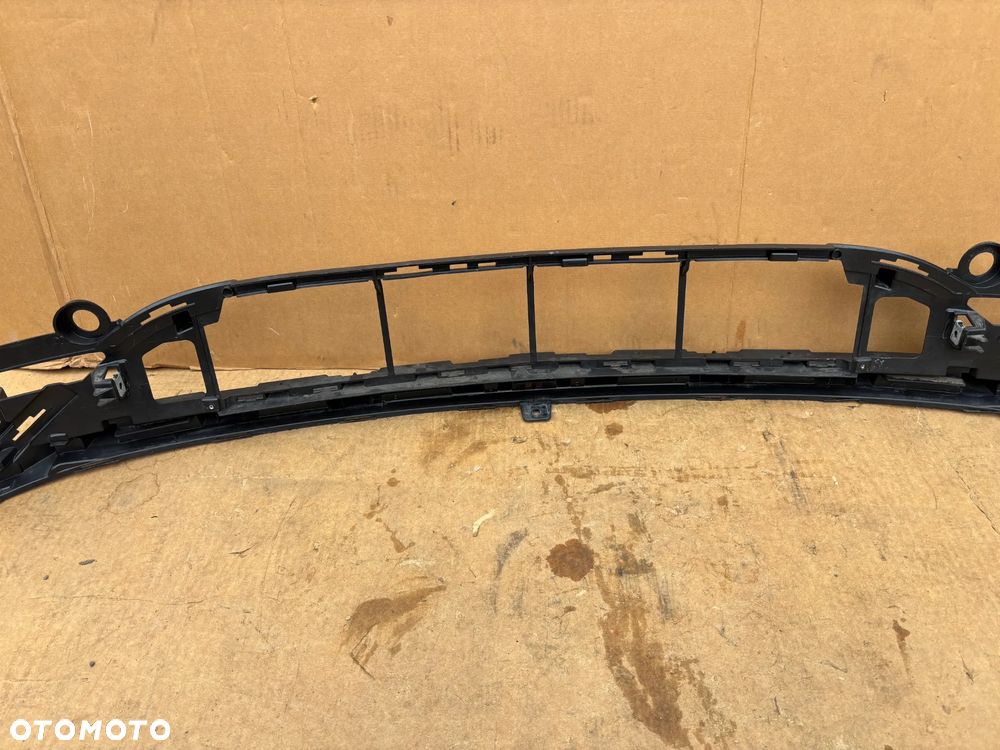 Mercedes E Klasa W213 W238 Lift AMG Środkowa Kratka Zderzaka Przód Przednia Czarna A2138858804 A2138857304 - 7