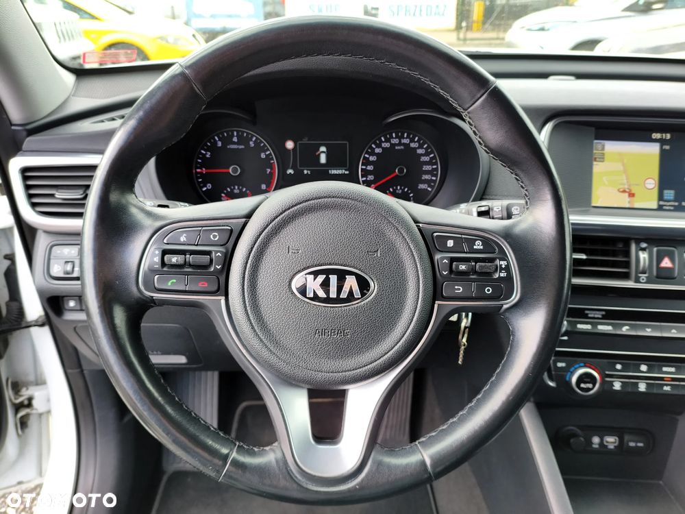 Kia Optima Sportagon 2.0 CVVL Vision - 32
