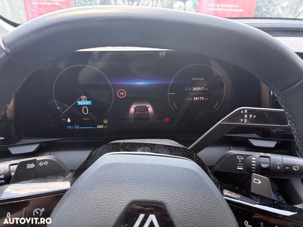 RENAULT Megane 2023 — imagine 8