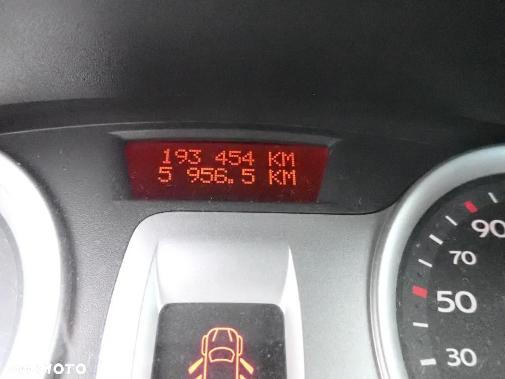 CZĘŚCI - Renault Clio III 1,6 16V 88KM K4M804 HB 5D 5B JH3131 LAKIER TEJ47 2006r. INDEX - 9420 - 15