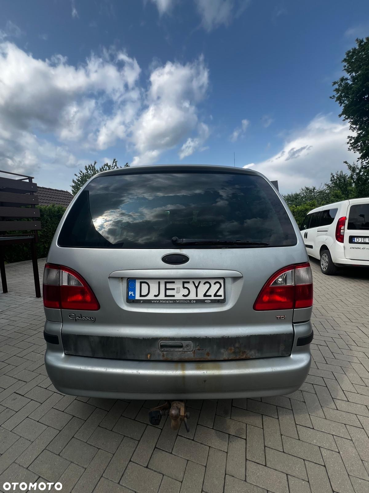 Ford Galaxy - 9