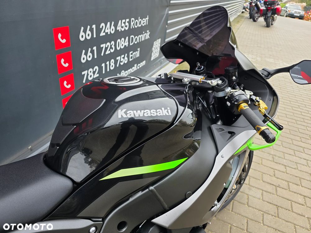 Kawasaki Ninja - 25