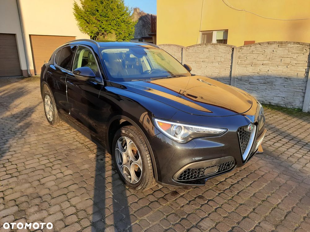 Alfa Romeo Stelvio - 5