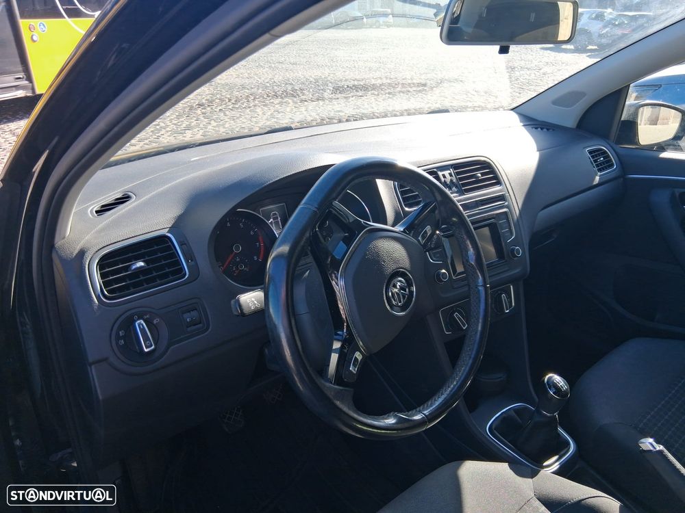 VW Polo 1.0 Trendline - 14