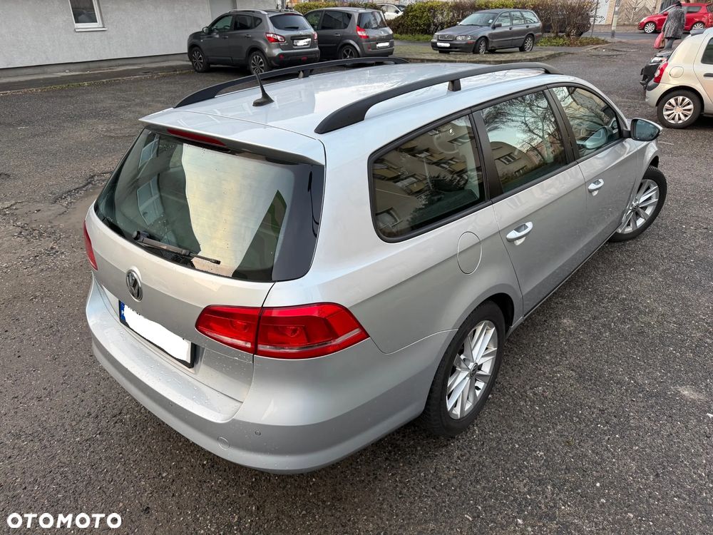 Volkswagen Passat 2.0 TDI DSG BlueMotion Technology Comfortline - 8