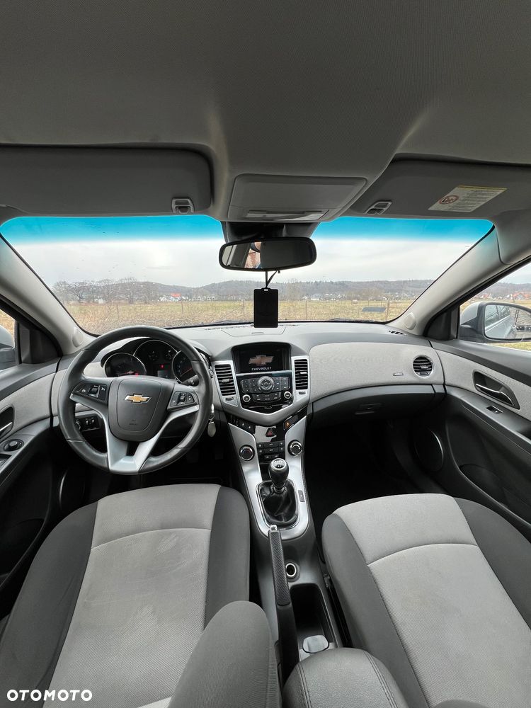 Chevrolet Cruze 1.8 LT+ - 5