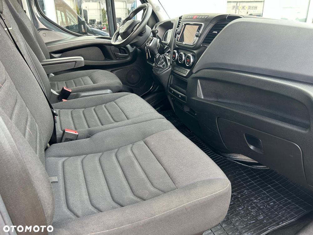 Iveco Daily 35S18 - 16