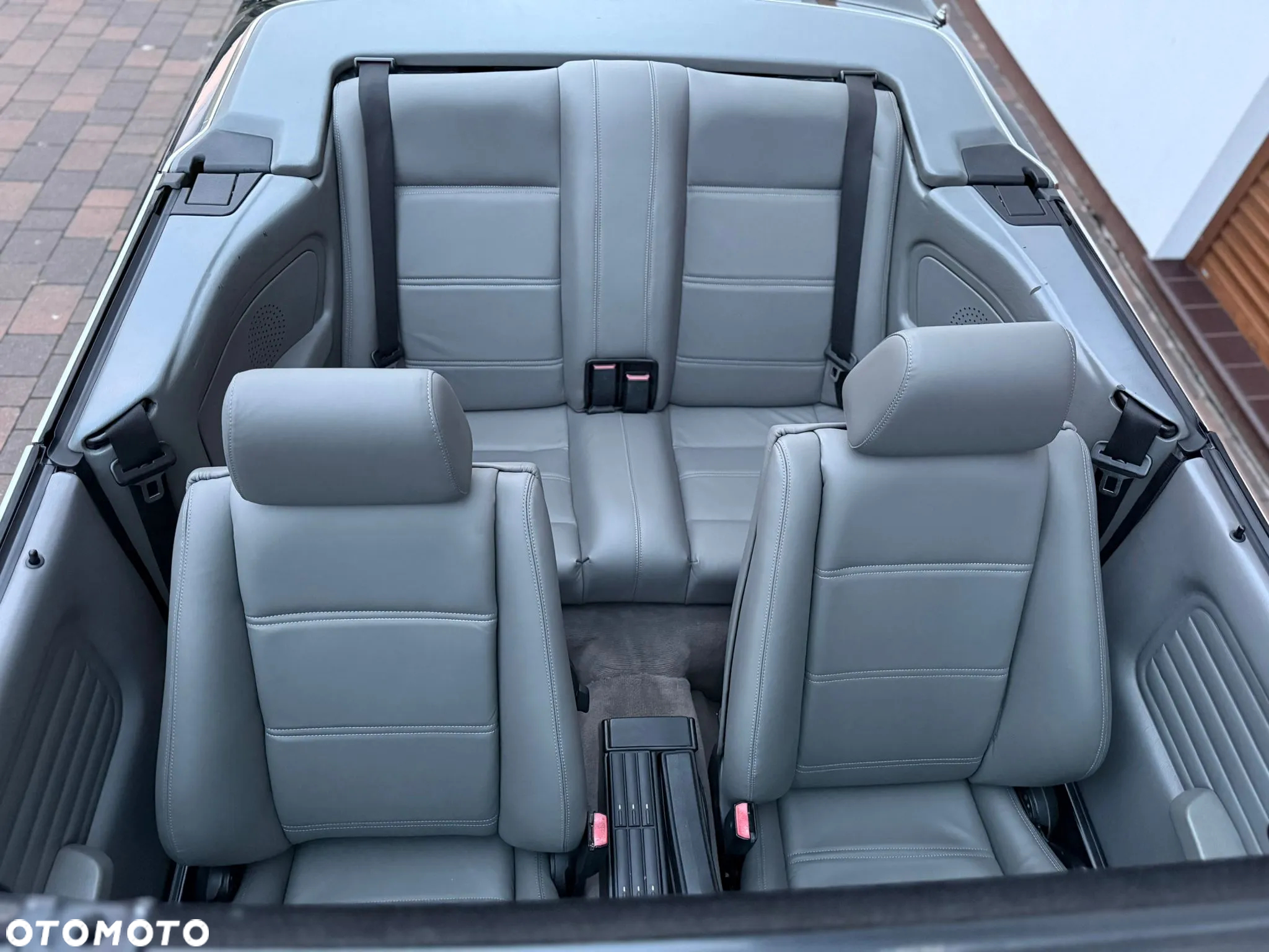 BMW Seria 3 325i - 24