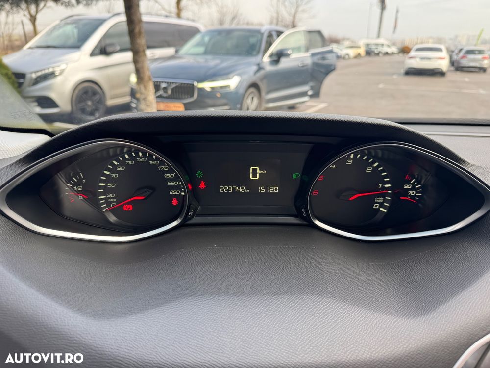 Peugeot 308 BlueHDi FAP 130 Stop & Start Style - 10