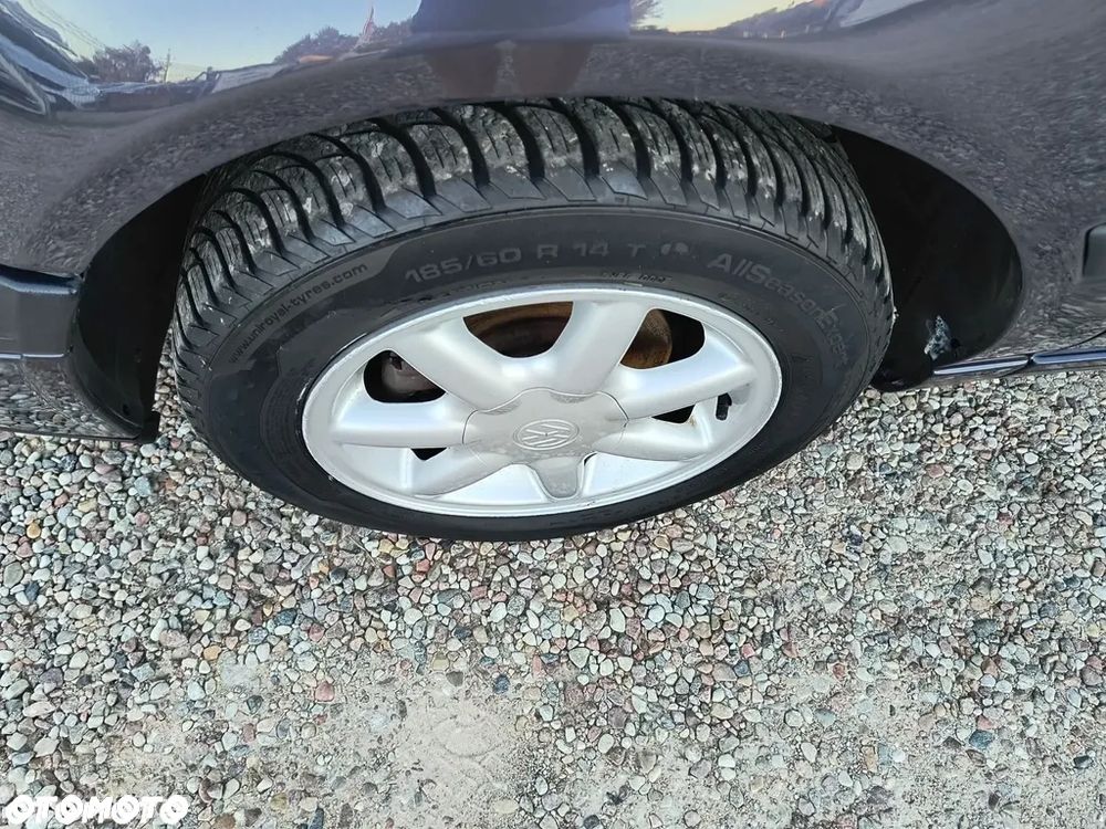 Volkswagen Golf - 25