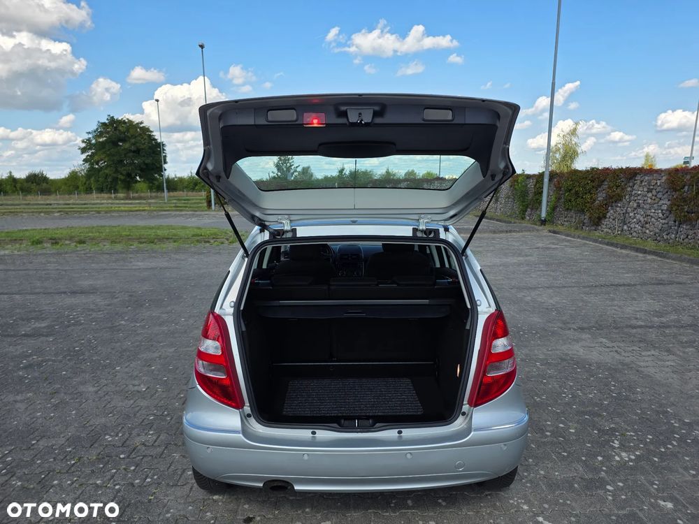 Mercedes-Benz Klasa A 170 Autotronic Elegance - 15