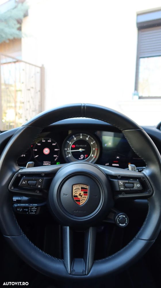 Porsche 911-TURBO-S - 29