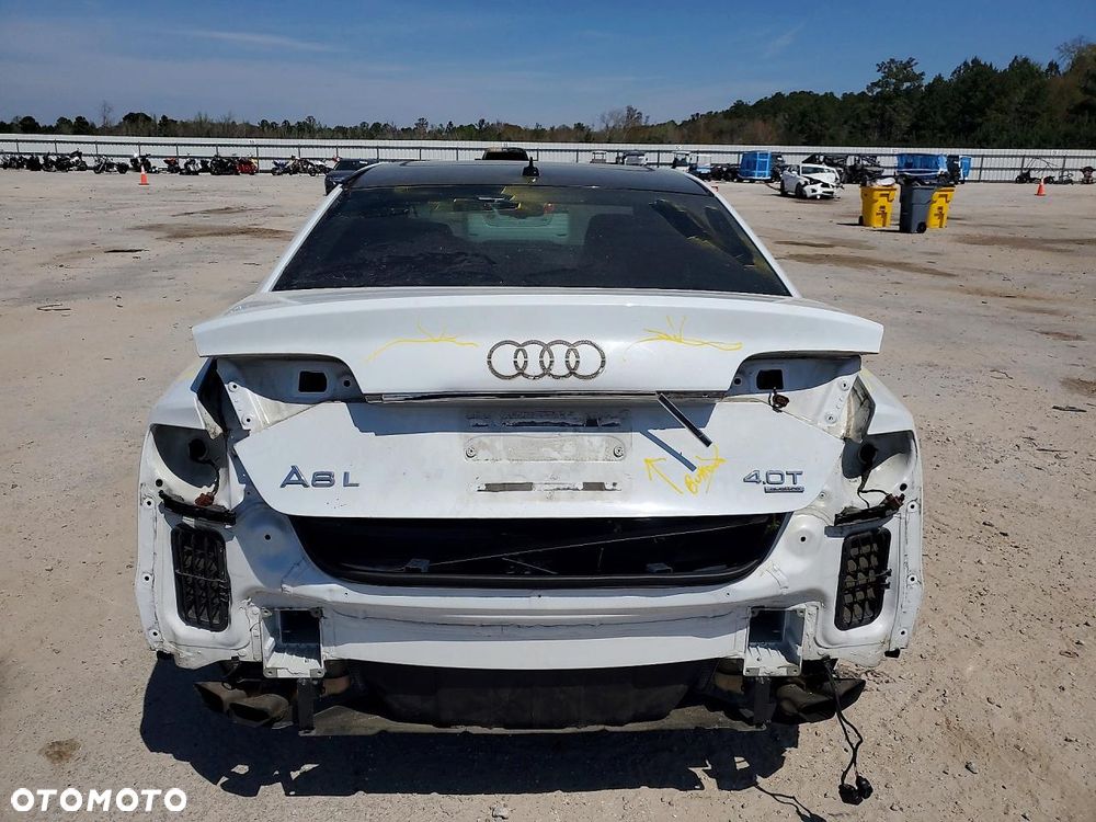 Audi A8 4.0 TFSI L Quattro - 6