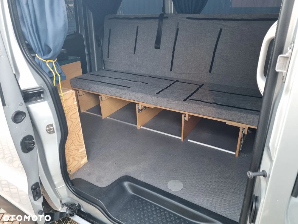 Opel VIVARO - 25