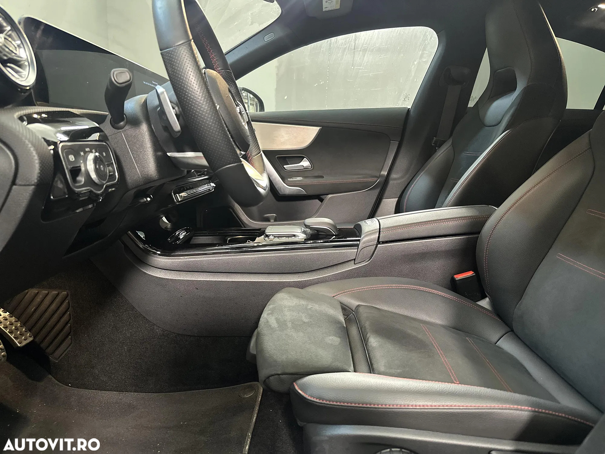 Mercedes-Benz CLA 200 7G-DCT AMG Line - 23
