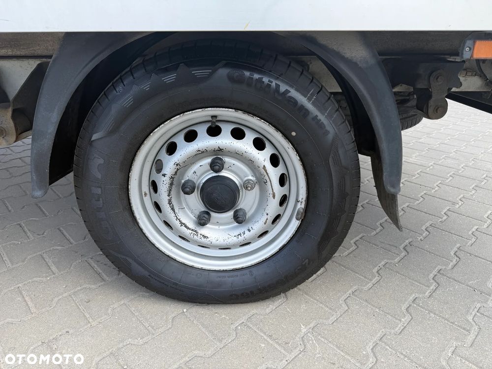 Ford Transit - 13