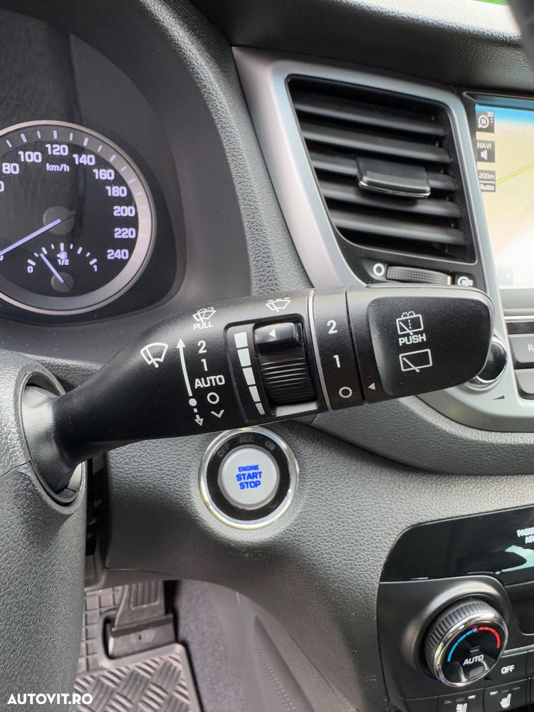 Hyundai Tucson blue 1.7 CRDi 2WD DCT Premium - 20