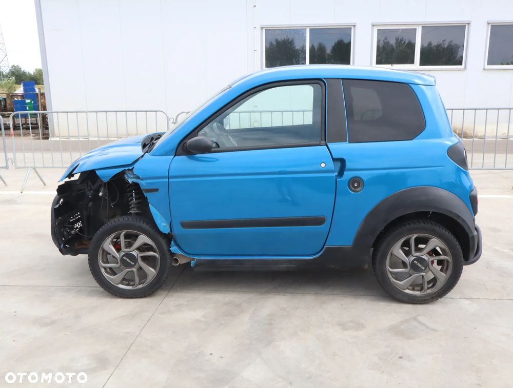 Microcar M.GO - 8