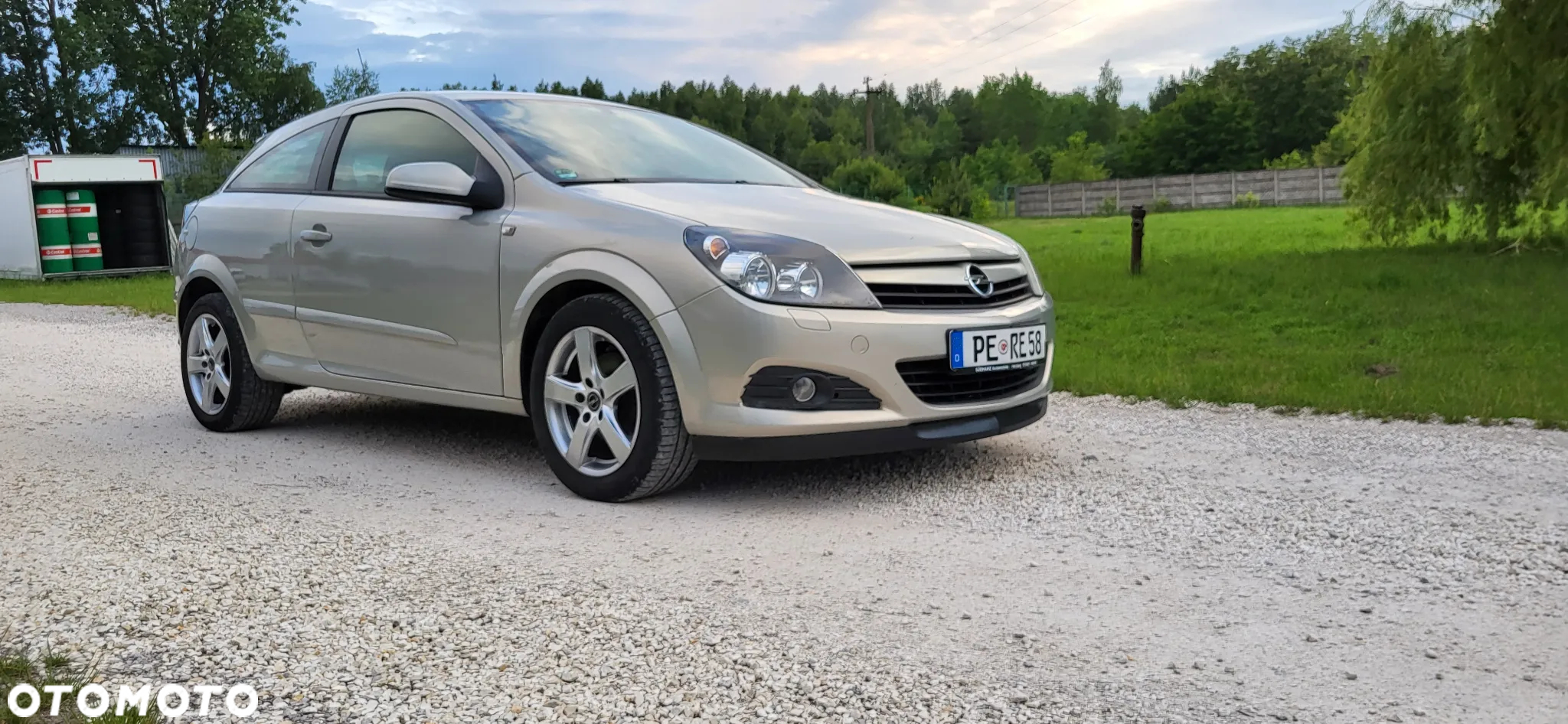 Opel Astra GTC 1.6 - 2