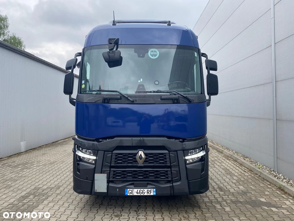 Renault T440 SLEEPER CAB / STANDARD - 15