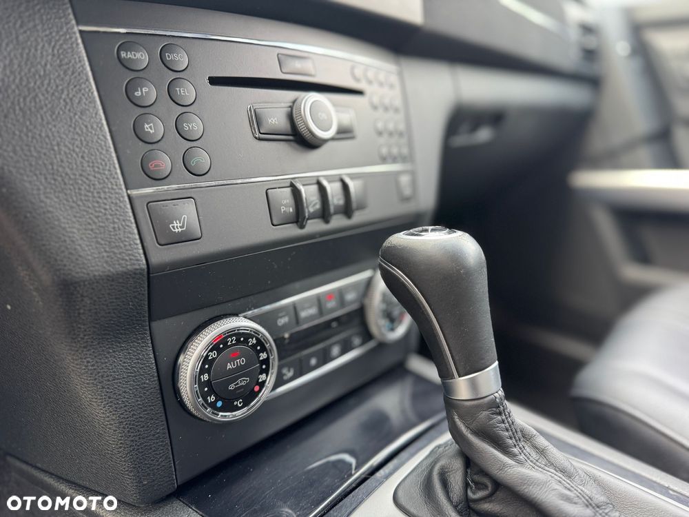 Mercedes-Benz GLK 350 4Matic 7G-TRONIC SPORT EDITION - 11